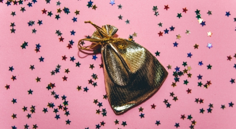 How to Make a Small Gift Bag