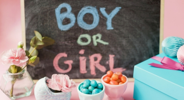 What Kind of Gift for a Gender Reveal Party
