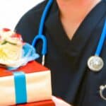 What is a Good Nursing Graduation Gift
